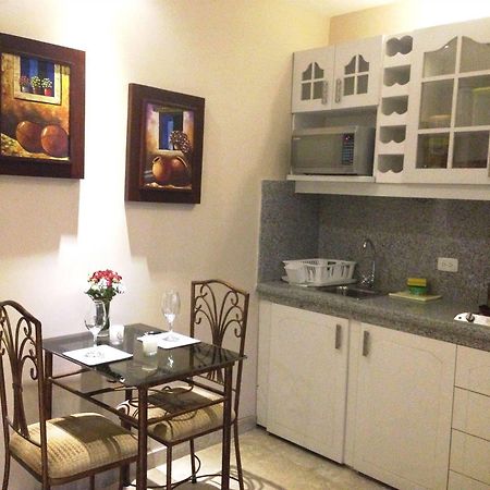 El Patio Suites II グアヤキル エクステリア 写真