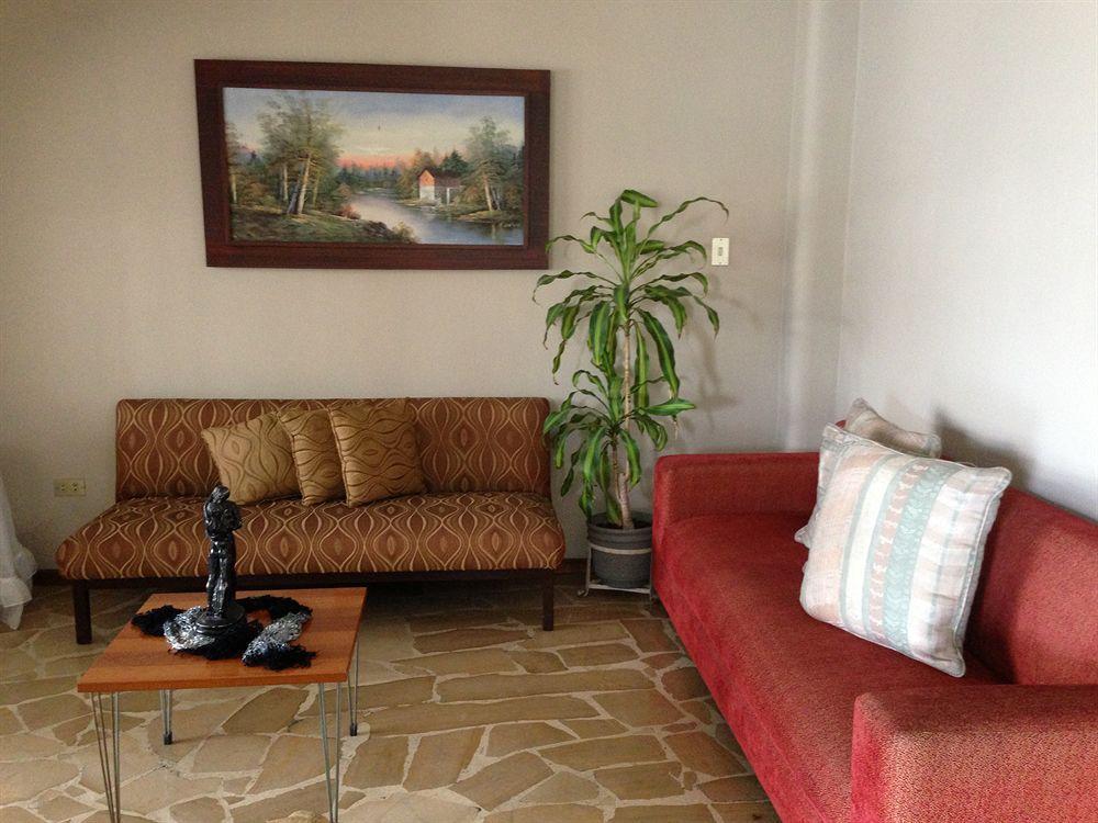 El Patio Suites II グアヤキル エクステリア 写真