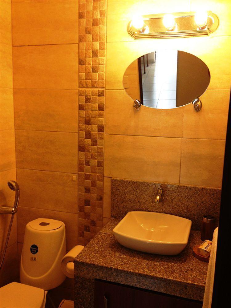 El Patio Suites II グアヤキル エクステリア 写真