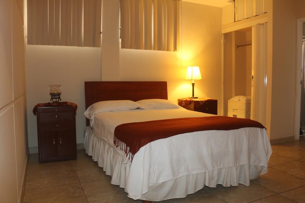 El Patio Suites II グアヤキル エクステリア 写真