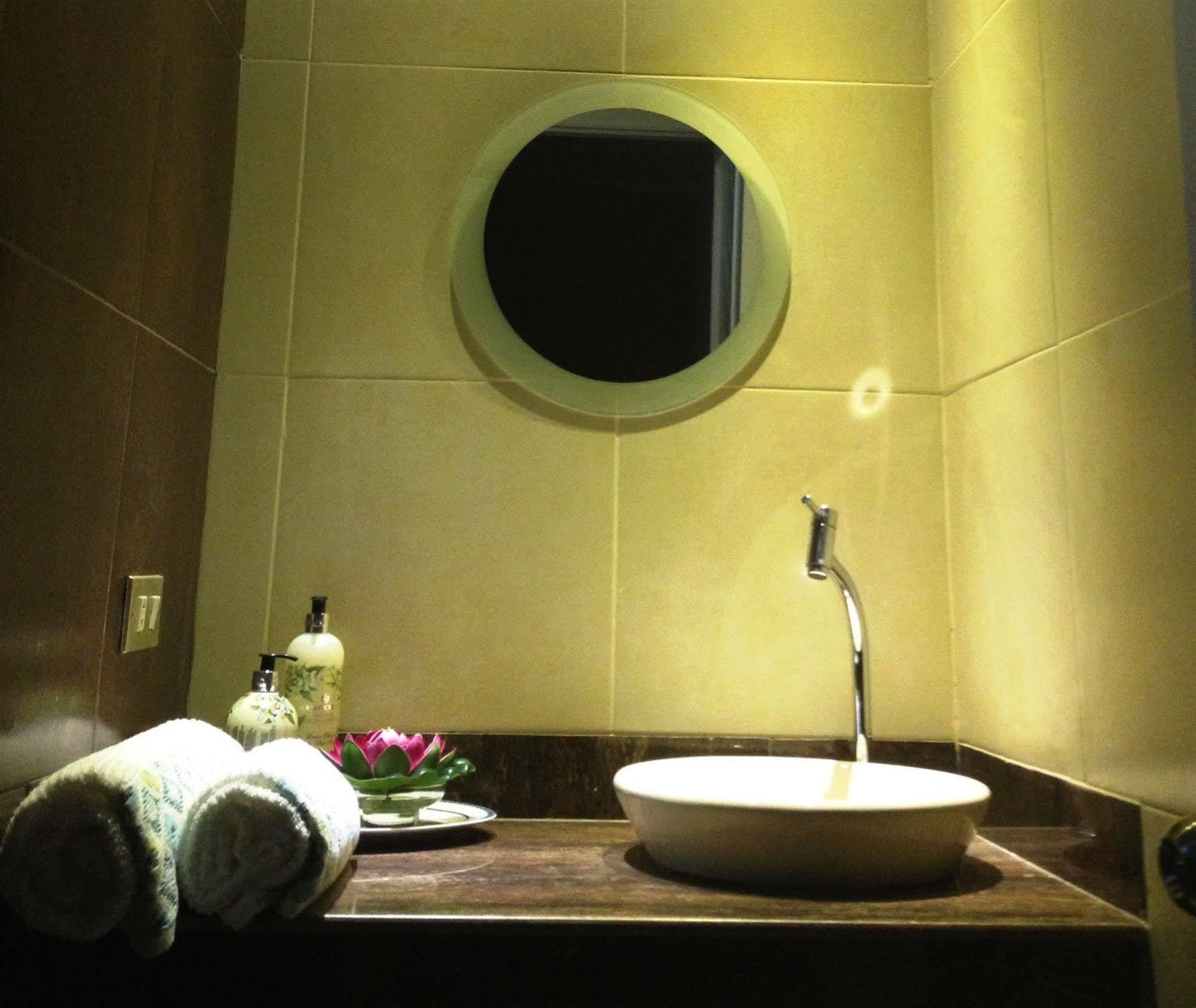 El Patio Suites II グアヤキル エクステリア 写真