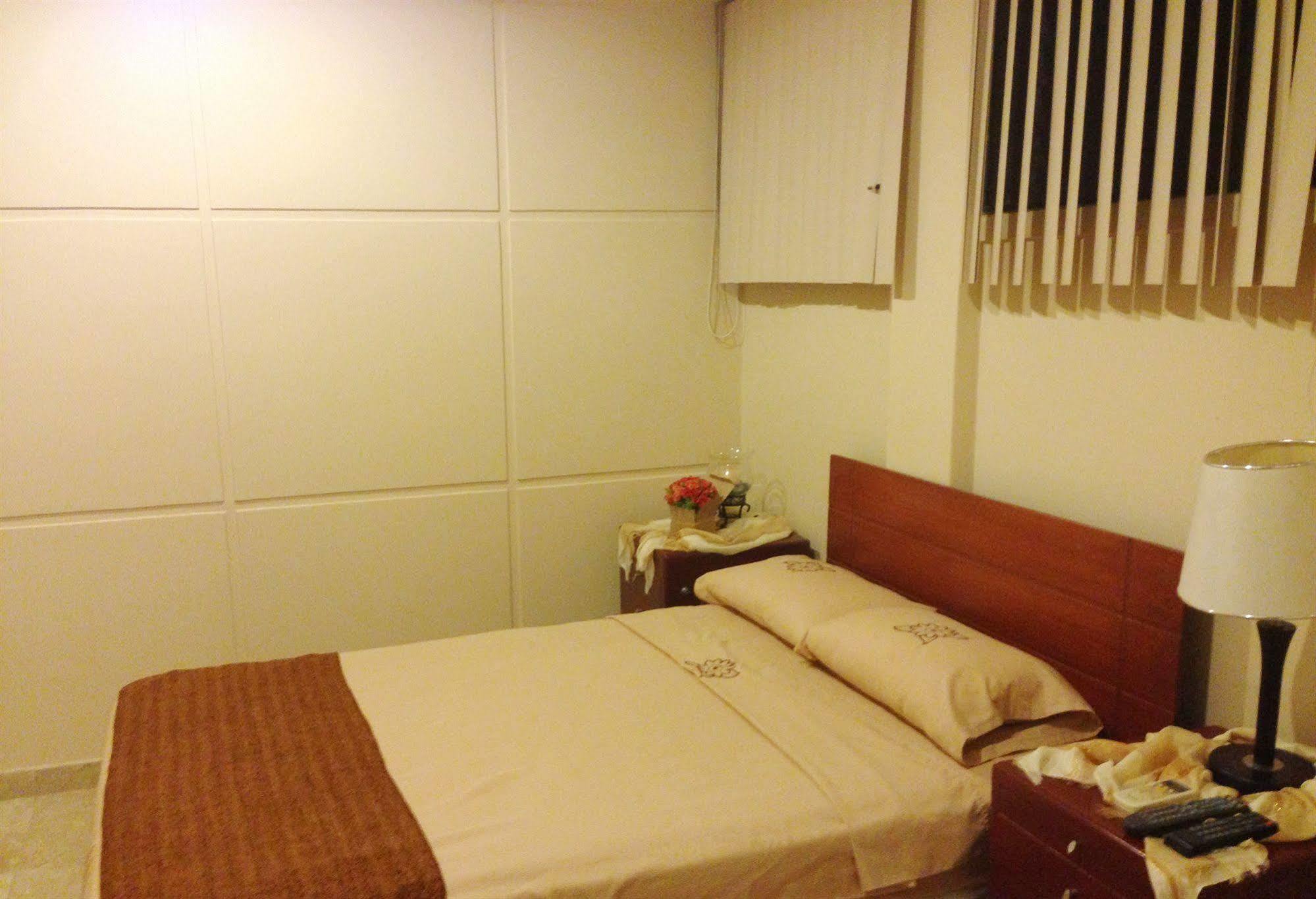 El Patio Suites II グアヤキル エクステリア 写真