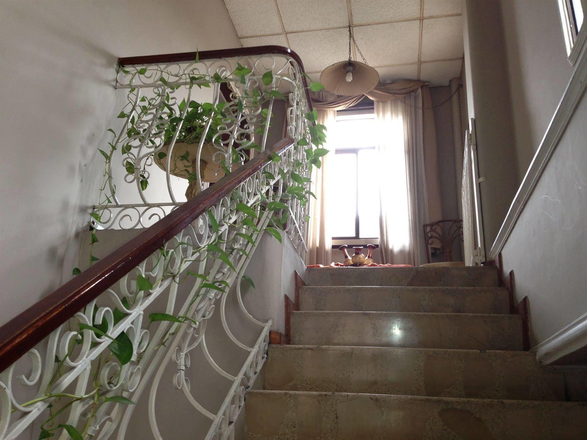 El Patio Suites II グアヤキル エクステリア 写真